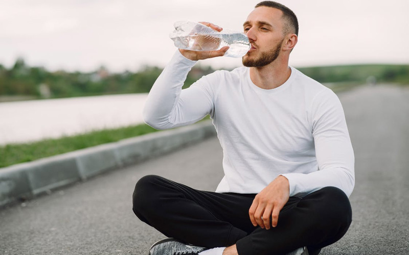Is it Really Better to Drink Bottled Water? yoRecipes